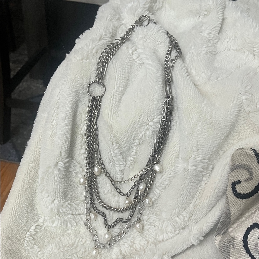 Elegant Gold Layered Necklace